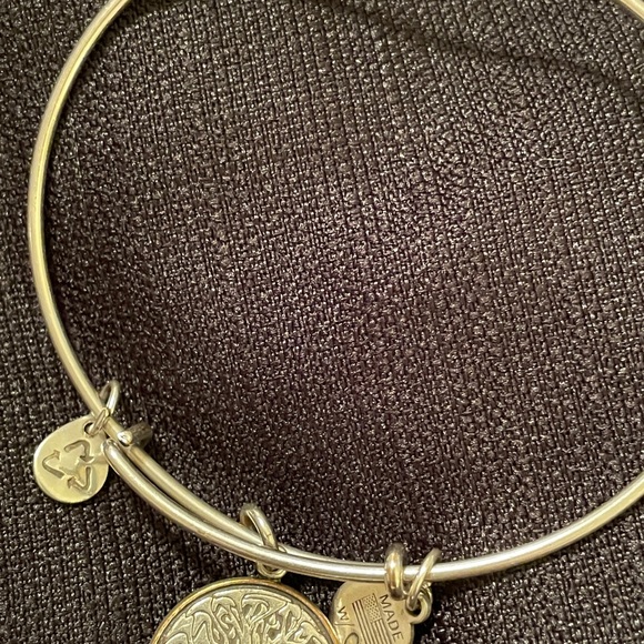 Alex and Ani Dog print bracelet - Picture 2 of 3